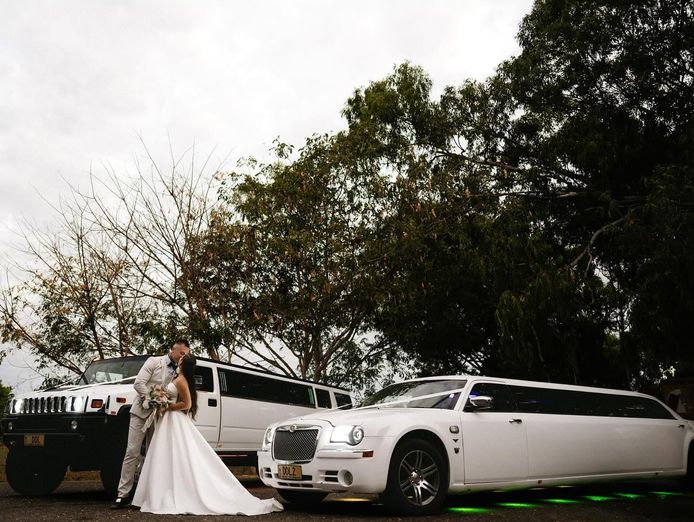 darwin-deluxe-limousines-2