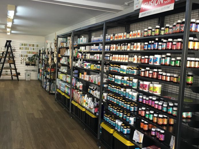 thriving-organic-supermarket-health-store-apothecary-amp-wellness-hub-4