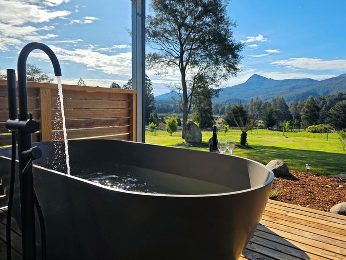 luxury-tourism-retreat-amp-lifestyle-property-approved-expansion-tasmania-1