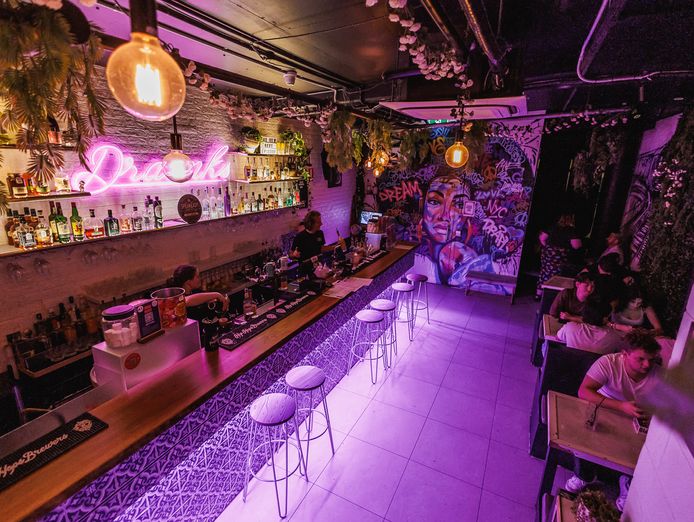 next-episode-bar-new-york-inspired-speakeasy-cocktail-bar-2
