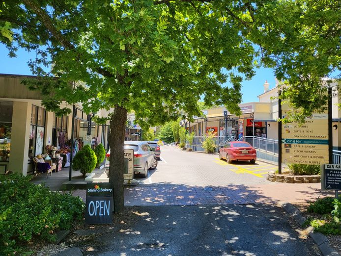 popular-caf-233-amp-bakery-in-stirling-adelaide-hills-4