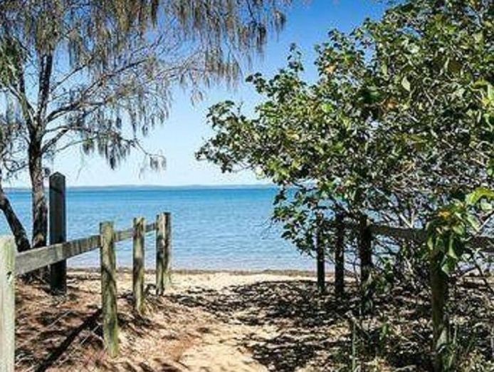 beautifully-located-lifestyle-business-opportunity-by-the-beach-1