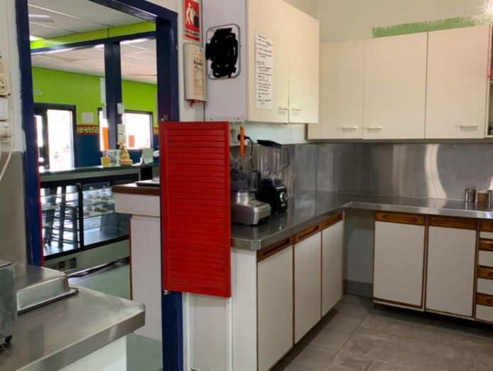 freehold-bakery-cafe-and-house-for-sale-3