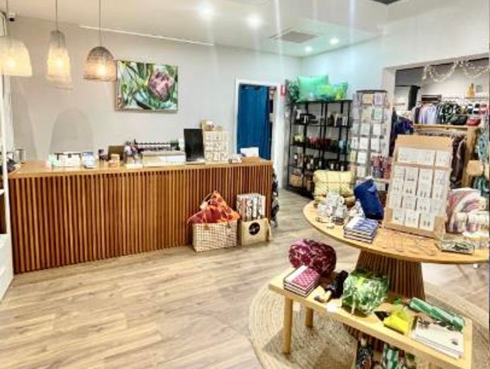 profitable-retail-boutique-loyal-clientele-0