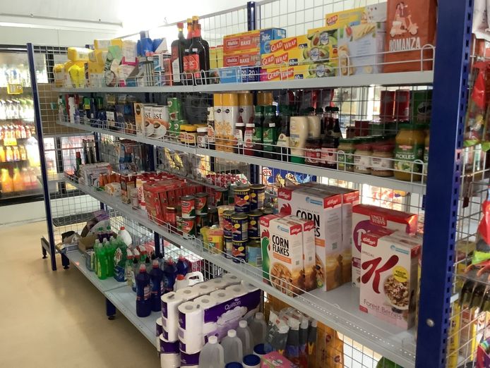 profitable-store-cafe-and-licensed-food-truck-with-3-bed-house-great-location-6