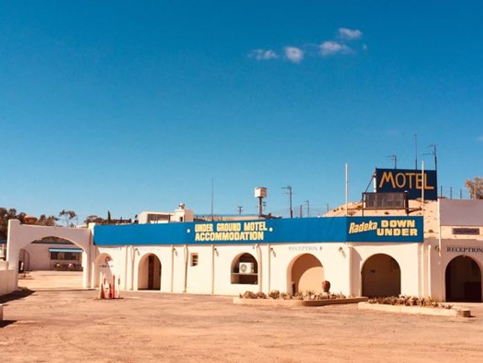 radekas-downunder-motel-0