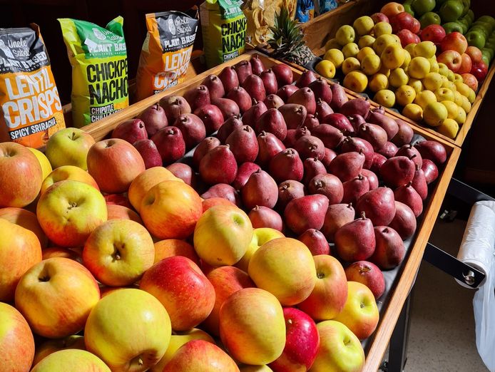 unique-cafe-and-fruit-shop-for-sale-5