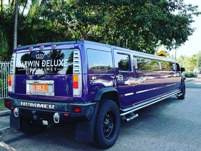 darwin-deluxe-limousines-6