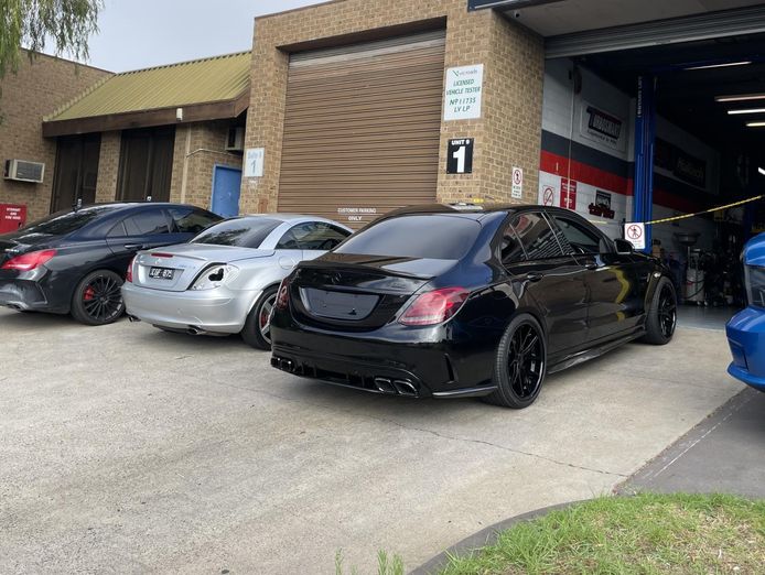 automotive-mechanical-repair-workshop-5