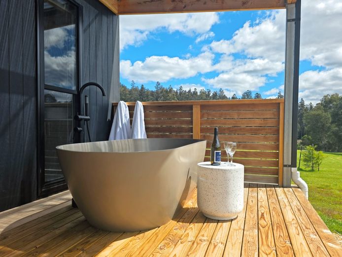 luxury-tourism-retreat-amp-lifestyle-property-approved-expansion-tasmania-8
