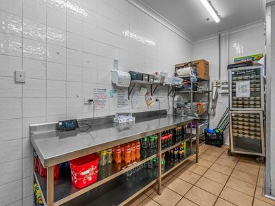 one-of-australias-most-well-known-franchises-for-sale-in-booming-holiday-spot-5