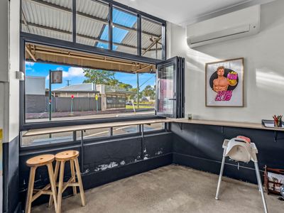 well-known-coffee-shop-available-for-sale-located-in-central-location-mayfield-5