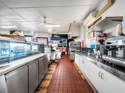 long-established-takeaway-on-main-road-with-live-in-residence-4