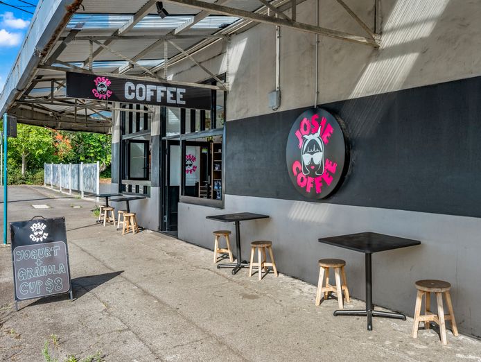 well-known-coffee-shop-available-for-sale-located-in-central-location-mayfield-0