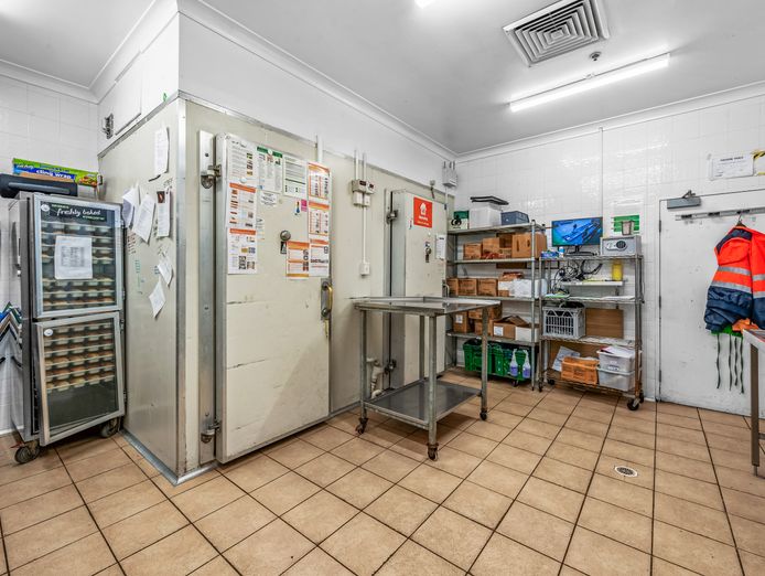 one-of-australias-most-well-known-franchises-for-sale-in-booming-holiday-spot-7