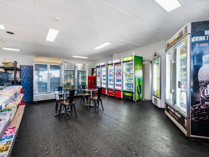 long-established-takeaway-on-main-road-with-live-in-residence-2