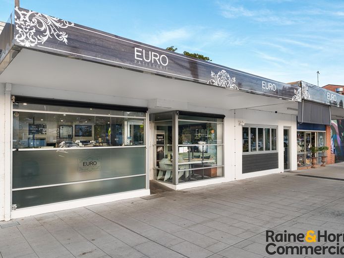 well-established-and-popular-cafe-patisserie-bakery-cake-shop-in-newcastle-0