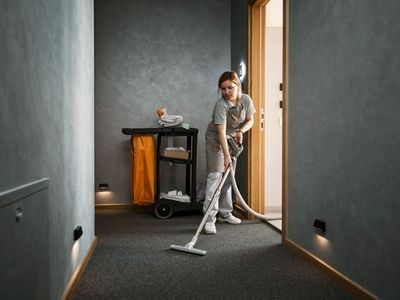 established-20-years-gold-coast-commercial-cleaning-service-417-3