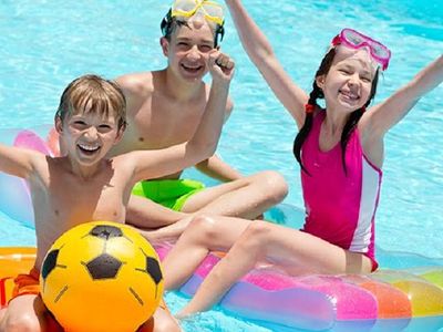 independently-owned-operated-pool-servicing-and-product-supply-business-377-3