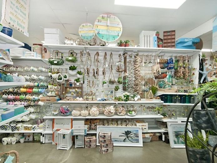 staff-managed-discount-variety-outlet-427-3