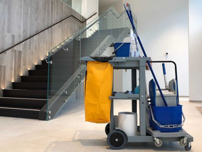 est-20-years-gold-coast-commercial-cleaning-service-417-0