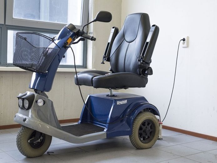 niche-market-importers-and-distributors-wide-range-of-aged-care-products-366-3