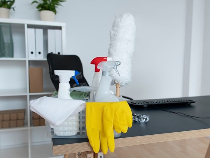 est-20-years-gold-coast-commercial-cleaning-service-417-3