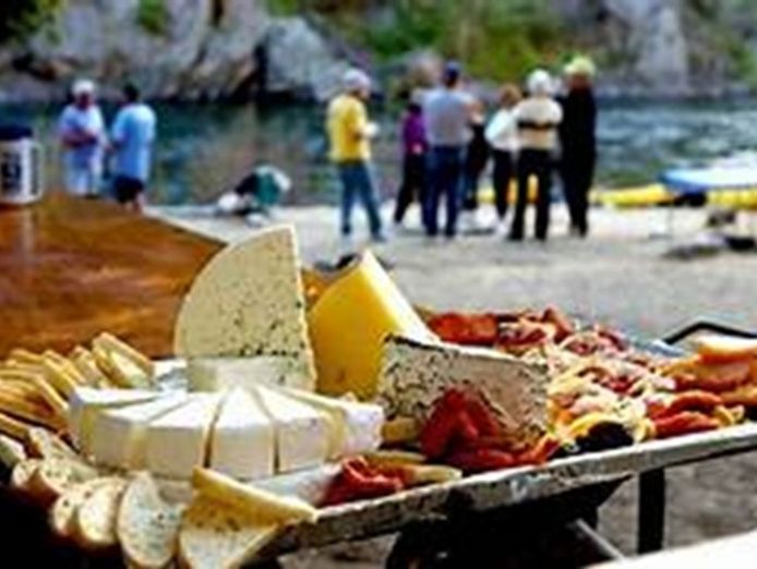 gourmet-niche-market-and-boutique-light-manufacturer-of-popular-condiments-394-2