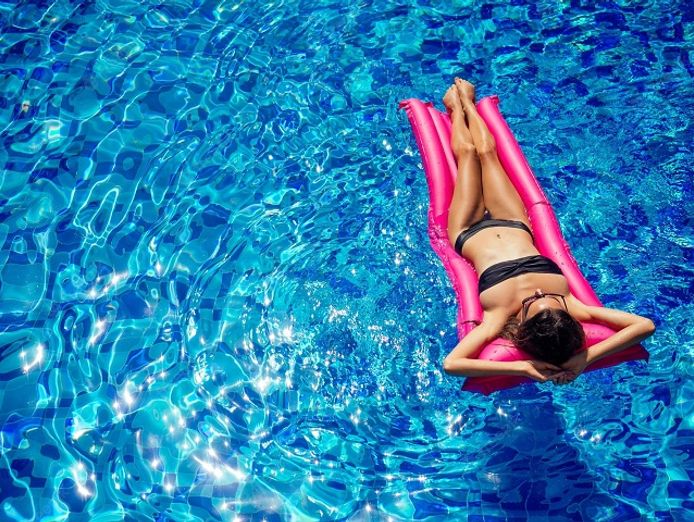 independently-owned-and-operated-pool-servicing-and-product-supply-377-0