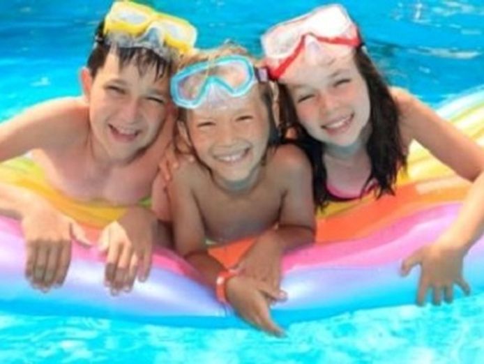 independently-owned-operated-pool-servicing-and-product-supply-business-377-0