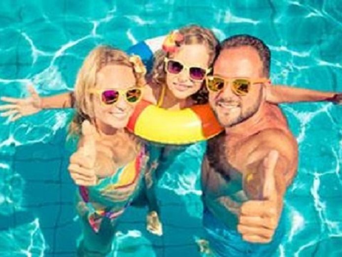 independently-owned-and-operated-pool-servicing-and-product-supply-377-1