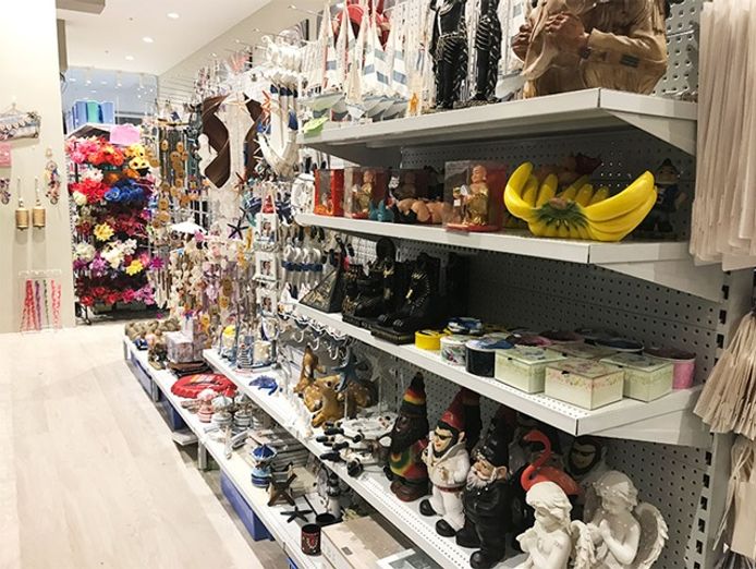 staff-managed-discount-variety-outlet-427-3