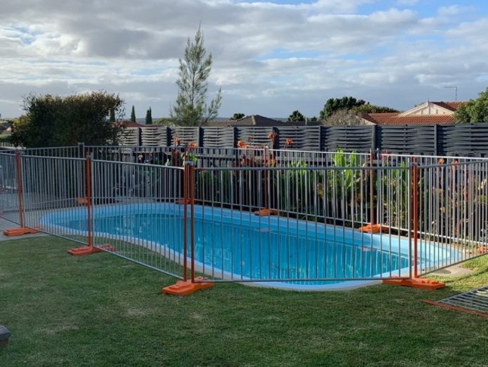 fastest-growing-temporary-pool-safety-fence-related-product-hire-307-3