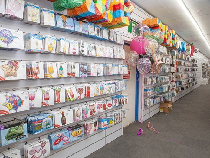 staff-managed-discount-variety-outlet-427-1
