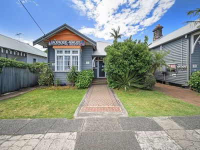 short-term-accommodation-prime-cbd-location-strong-return-1