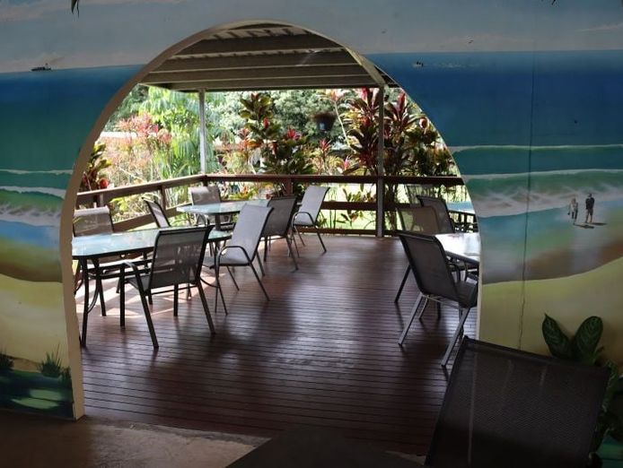 prime-hotel-business-opportunity-mirriwinni-qld-1