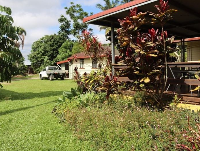 prime-hotel-business-opportunity-mirriwinni-qld-7