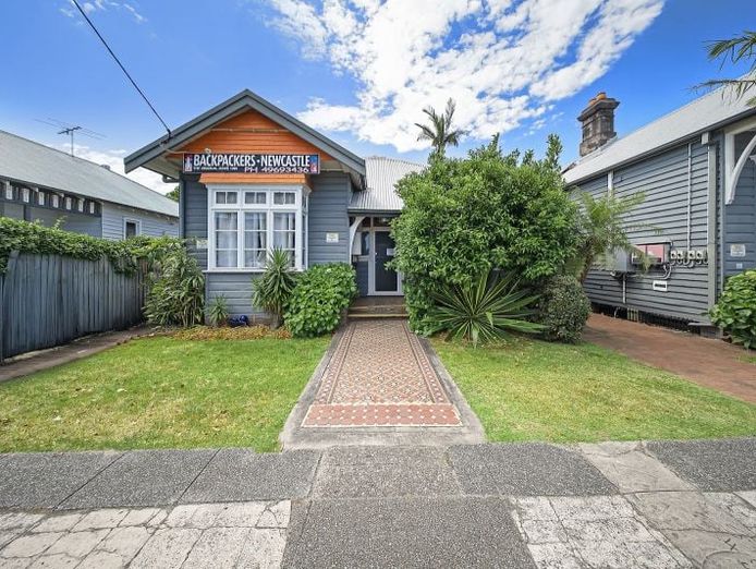 short-term-accommodation-prime-cbd-location-strong-holding-income-1