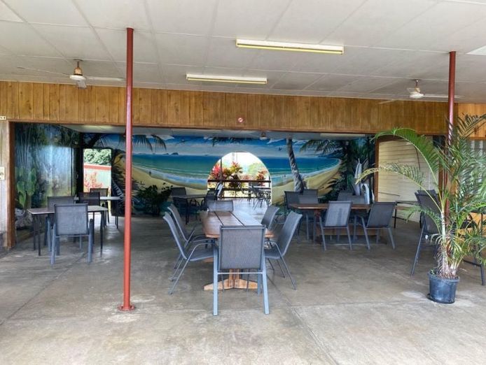 freehold-opportunity-the-historic-mirriwinni-hotel-7
