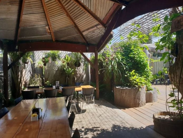 hospitality-business-for-sale-bunya-nut-caf-amp-scrubby-creek-bar-blackbutt-qld-5