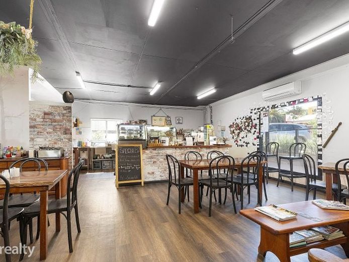 thriving-cafe-in-the-heart-of-bridgetown-6