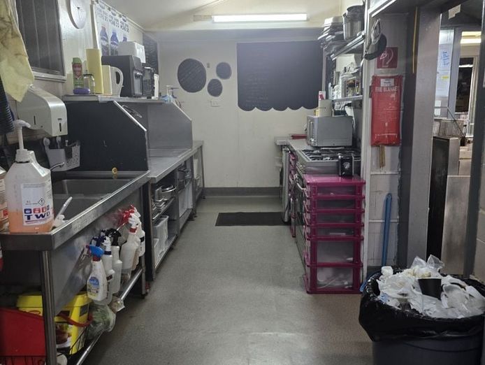 hospitality-business-for-sale-bunya-nut-caf-amp-scrubby-creek-bar-blackbutt-qld-9