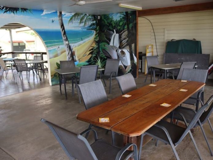 prime-hotel-business-opportunity-mirriwinni-qld-4