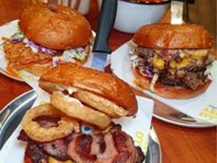 hello-harry-is-looking-for-new-burger-restaurant-franchises-be-the-boss-8
