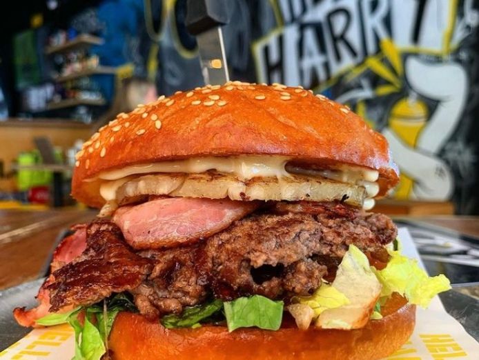 hello-harry-the-burger-joint-mawson-lakes-9