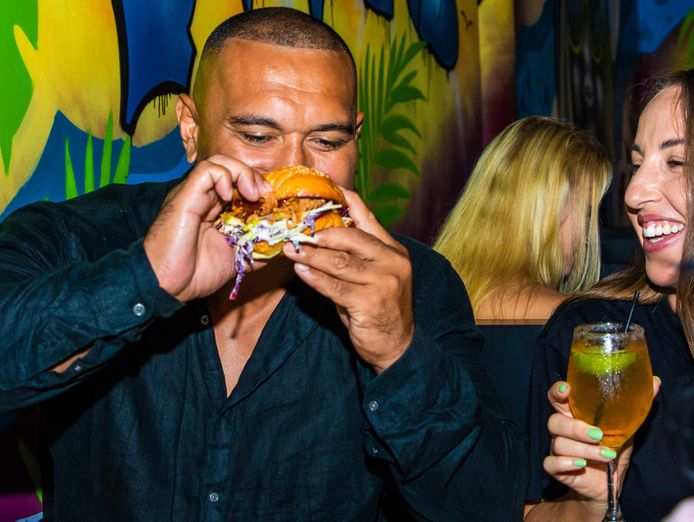 hello-harry-the-burger-joint-ditch-the-boss-qsr-restaurant-5