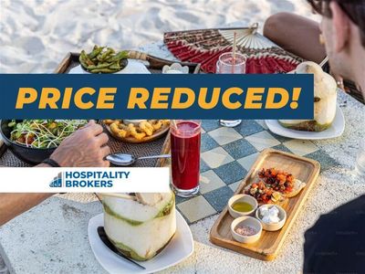 ocean-front-restaurant-bar-10-year-lease-great-profits-0