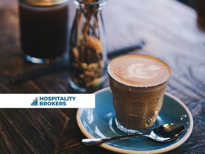 popular-cafe-in-prime-corner-position-low-rent-long-lease-0