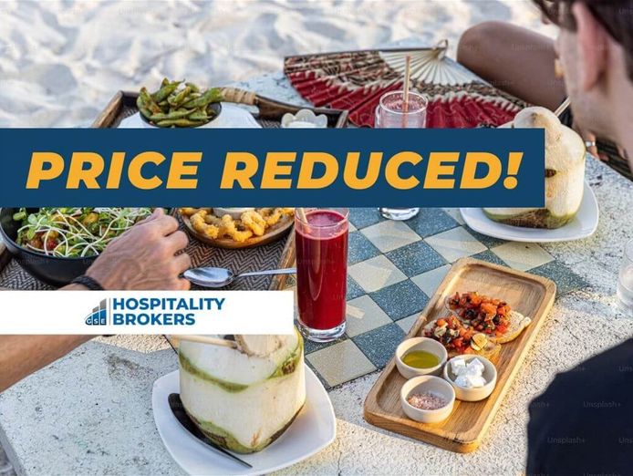 ocean-front-restaurant-bar-10-year-lease-great-profits-0