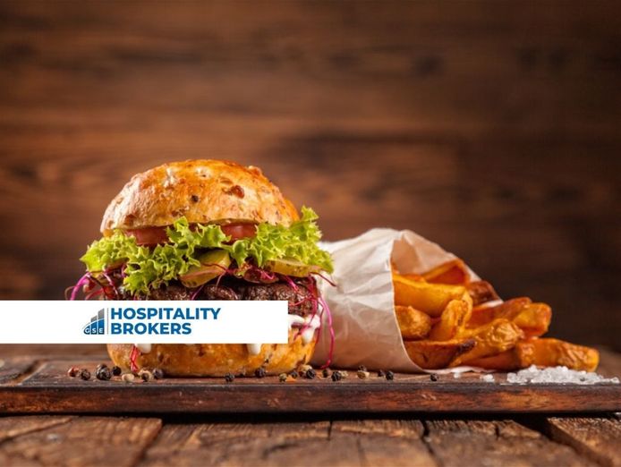 well-known-burger-shop-in-the-hills-district-0